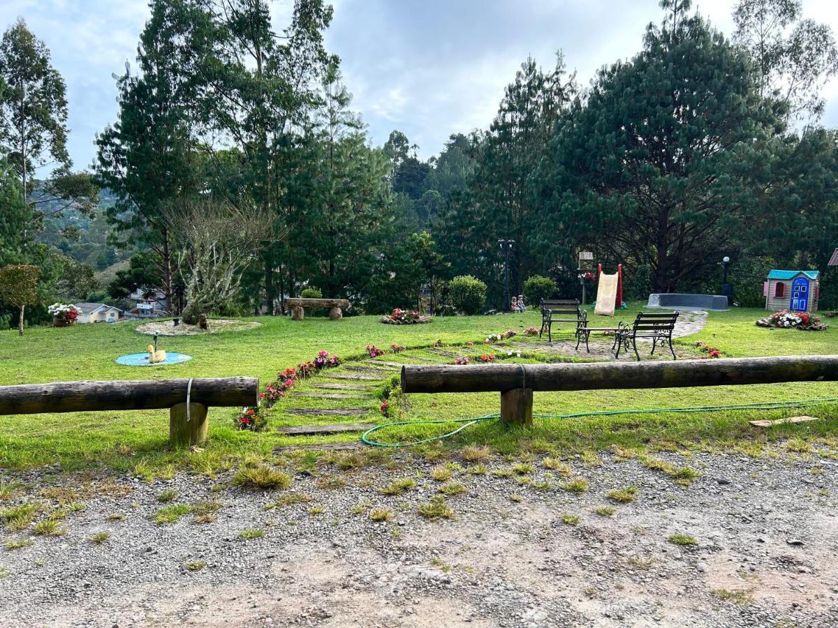 Apartamento Encantador Com Lareira Interna * Campos do Jordão